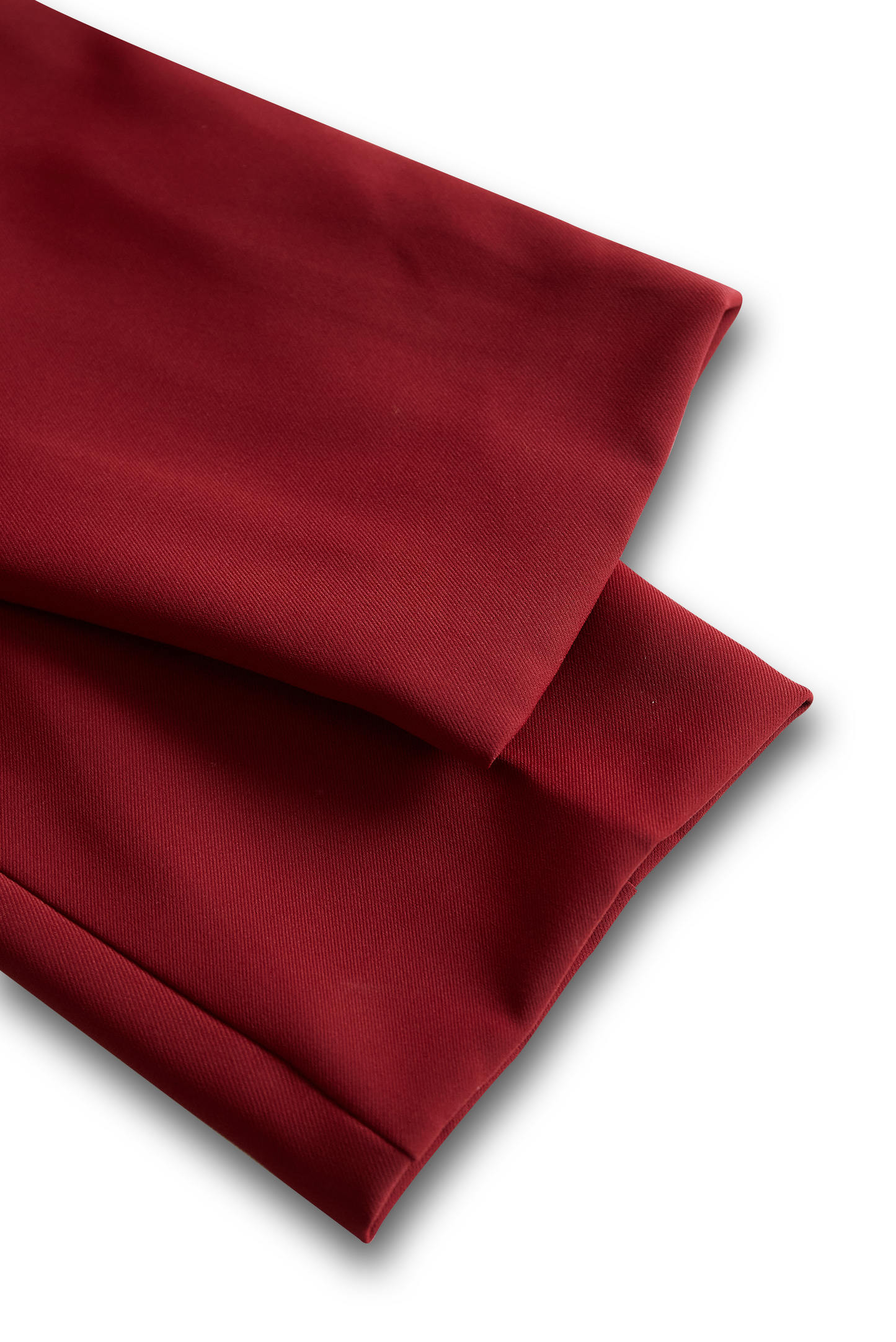 Elegant White Mandarin Collar Dress with Belt Design